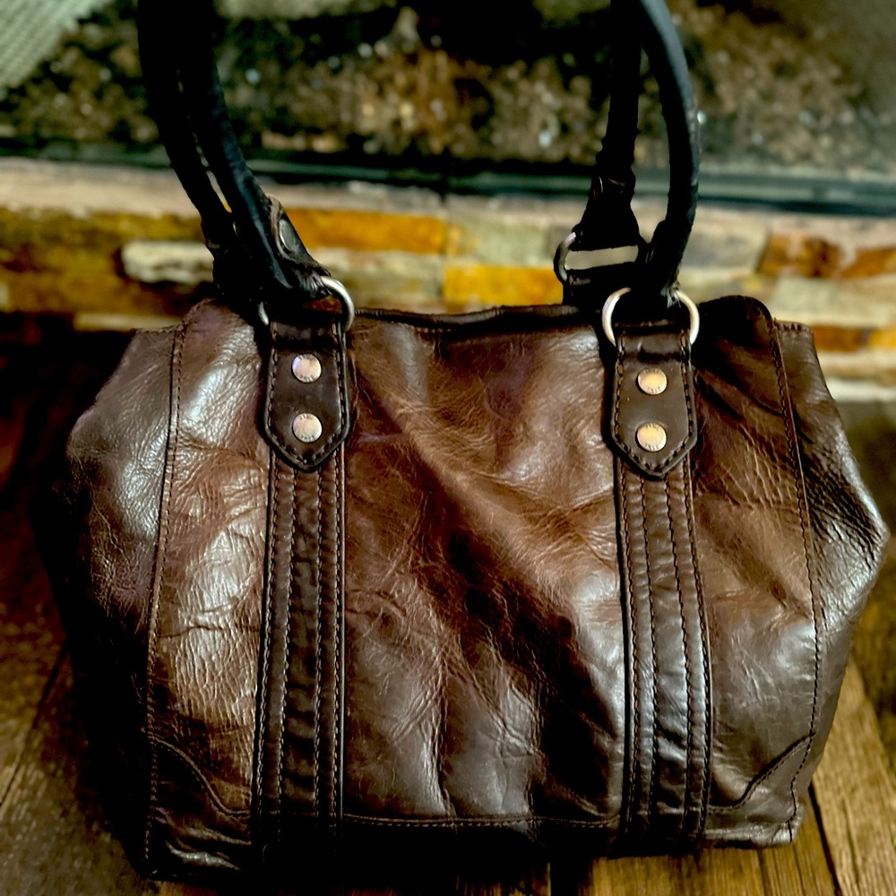 Leather Frye handbag.  Good condition.  Bought at Nordstrom for 250$